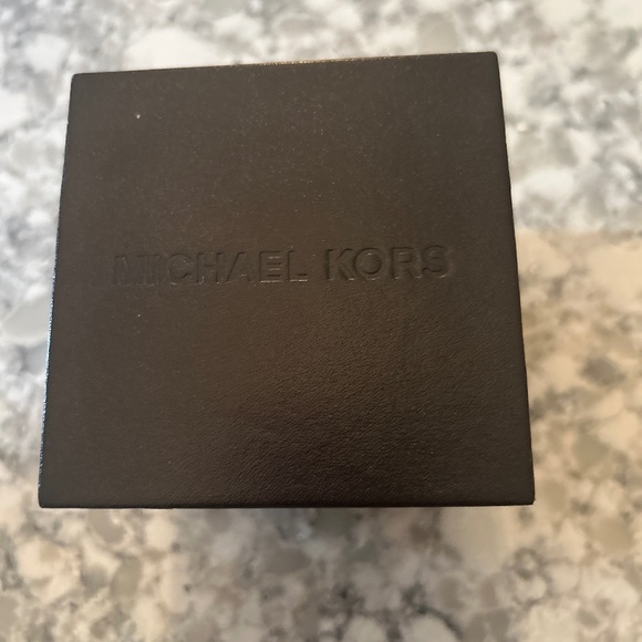 Michael Kors Women’s watch - Picture 1 of 4